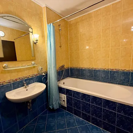 Amaris Hotel 3*